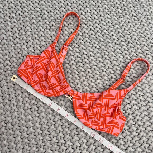 Skatie• ‘Claire’ Bikini Top in TROPICANA - Picture 11 of 13